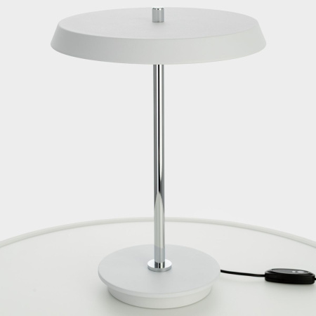 Настольная лампа Citilux Lina CL812010