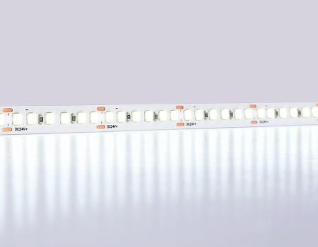 Светодиодная лента Ambrella Light 14,4W/m 180LED/m 2835SMD холодный белый 5M GS3203